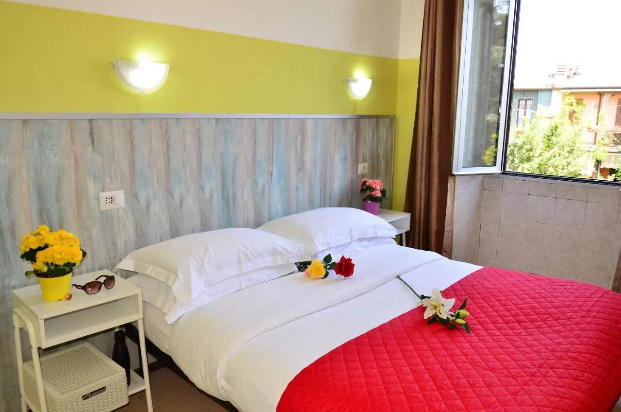 Hotel New Milano 0*,