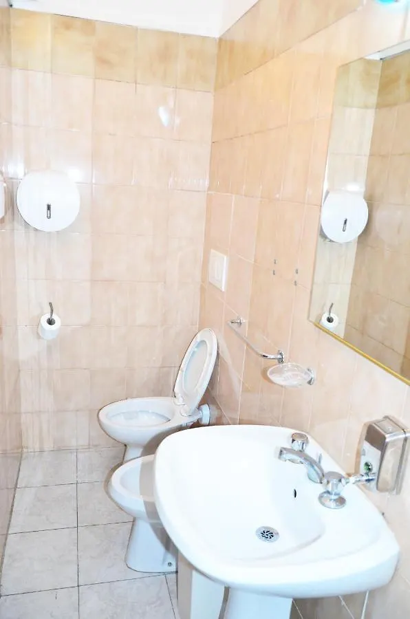 Hotel New Milano 0*,  Italia